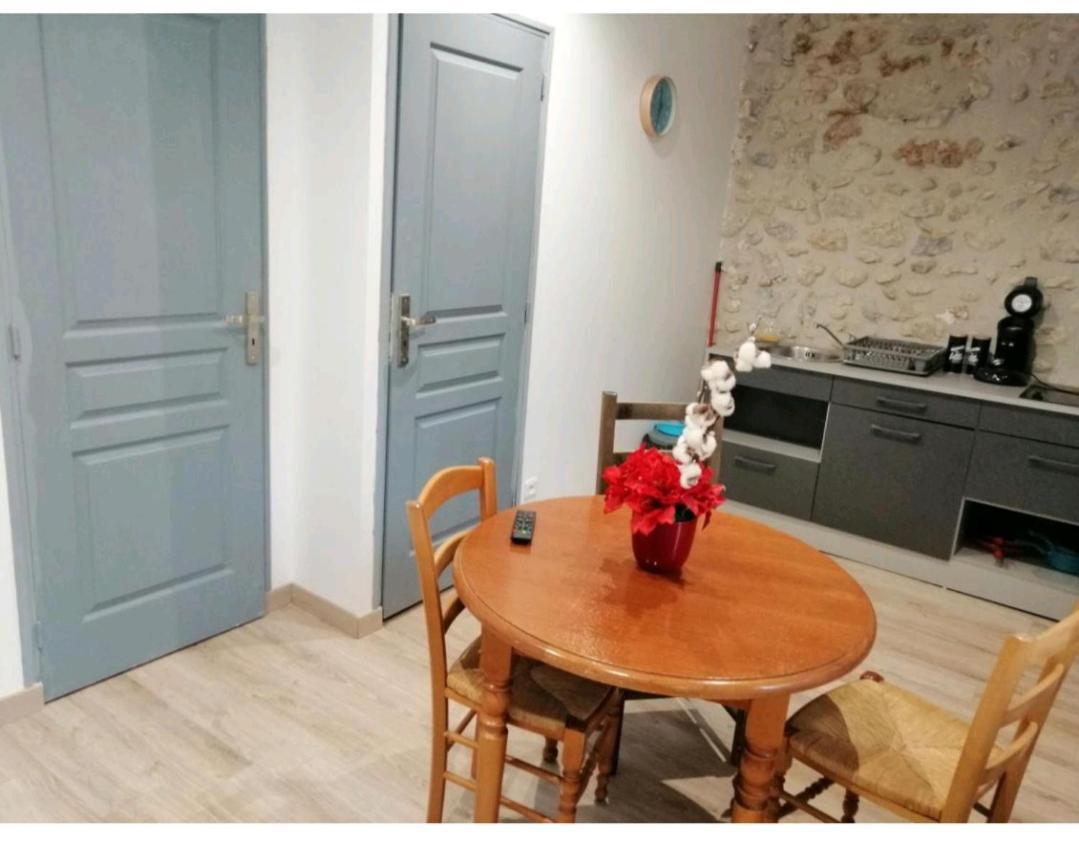 Le Studio Apartment Saint-Jean-en-Royans Exterior foto