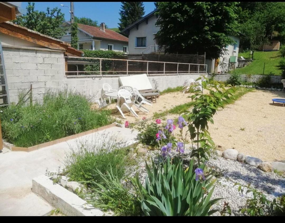 Le Studio Apartment Saint-Jean-en-Royans Exterior foto